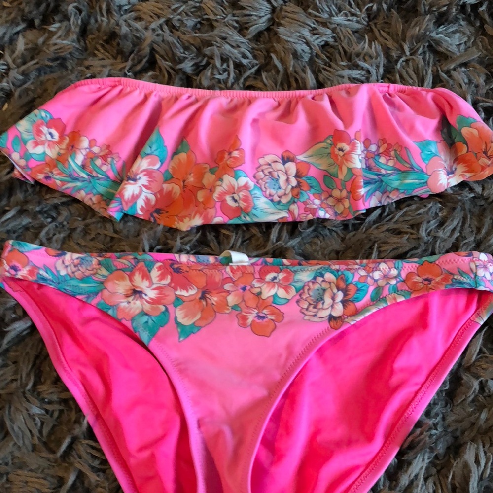 Bathing suit